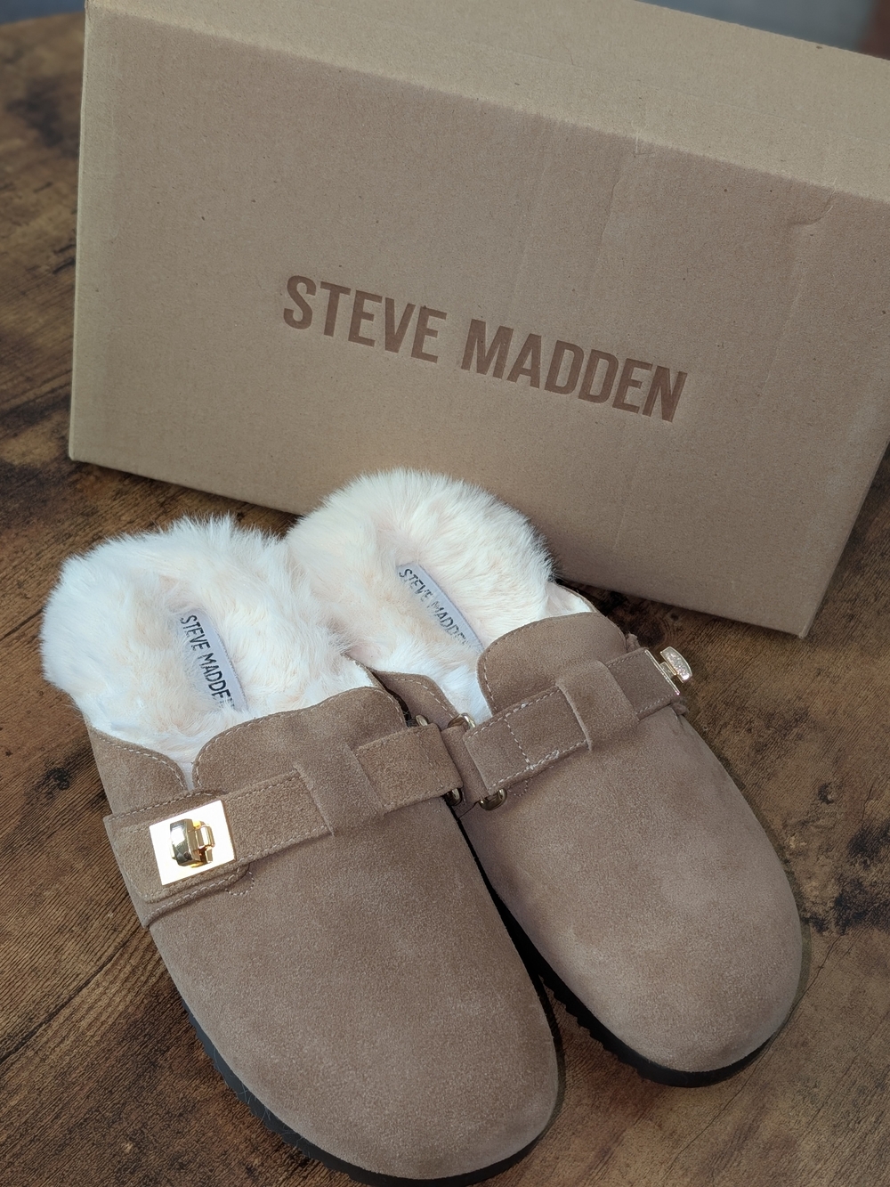 NWT Steve Madden Tan Suede Fur-Lined Slip-On Mules with Gold Buckle